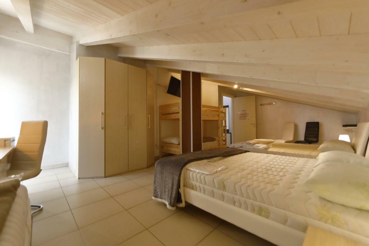 Hotel Nuovo Laghetto Del Frassino à Peschiera del Garda Extérieur photo