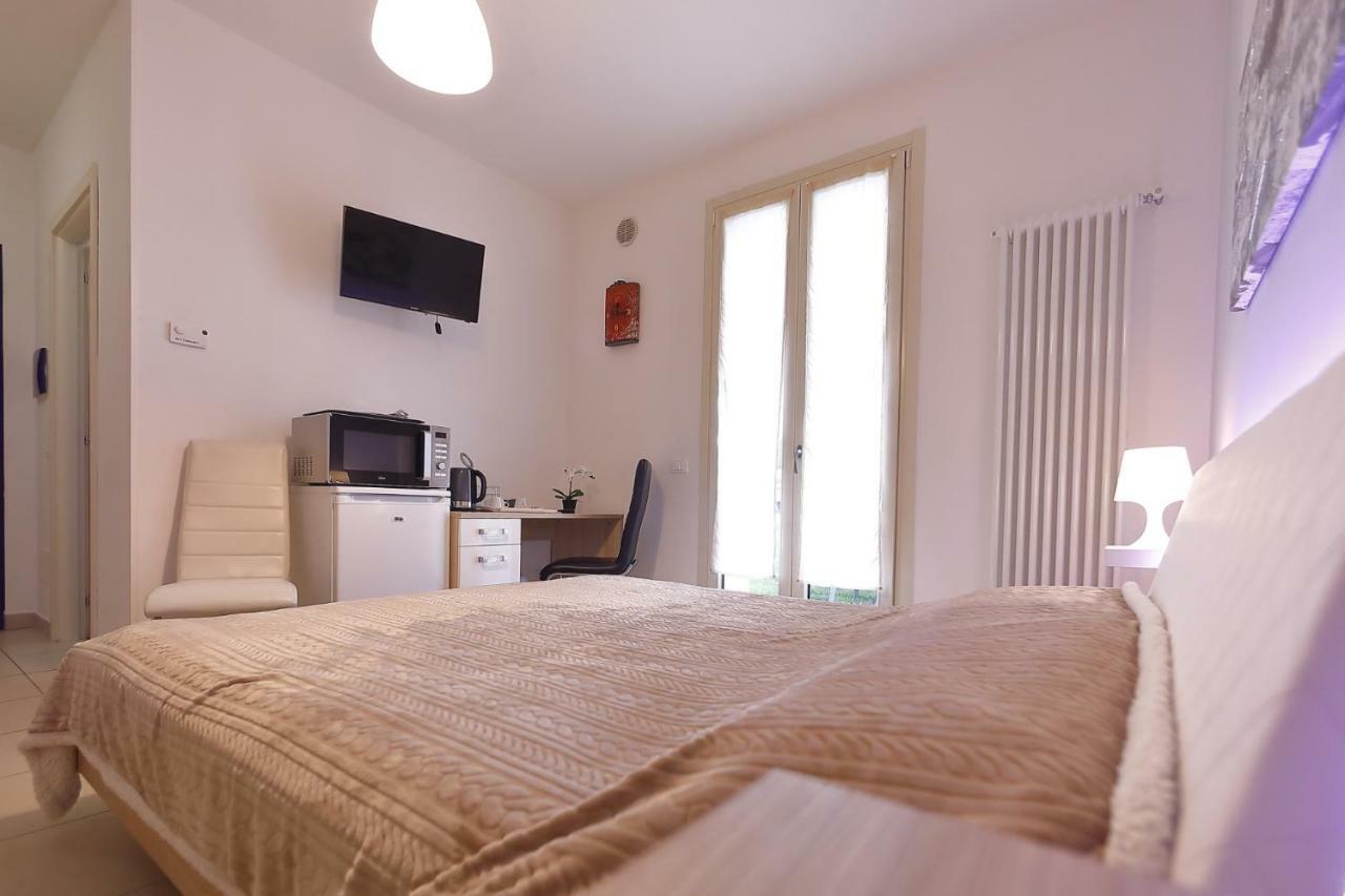 Hotel Nuovo Laghetto Del Frassino à Peschiera del Garda Extérieur photo
